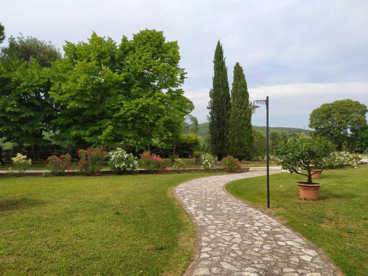 Agriturismo Podere Luchiano Амелиа Экстерьер фото