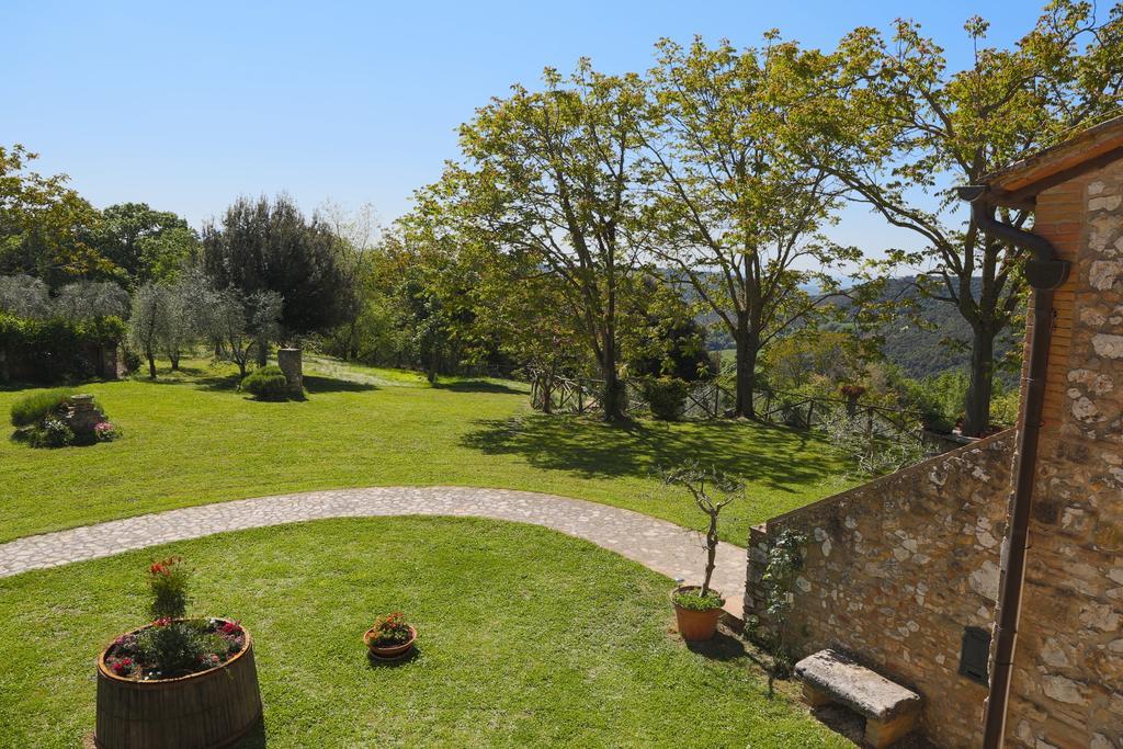 Agriturismo Podere Luchiano Амелиа Экстерьер фото